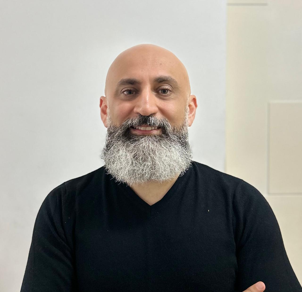 Prof. César Staudinger — professor de Física da HUB Mentoria Educacional